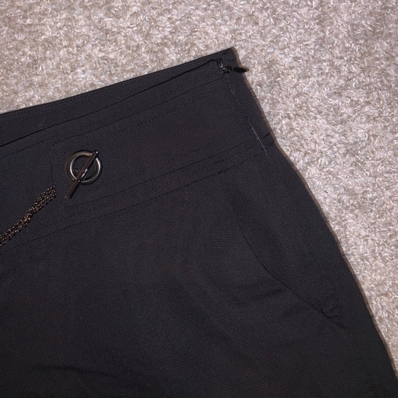Carmen Marc Valvo Black Chain Link Shorts size 4 - Picture 6 of 10